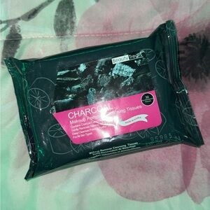 Charcoal makeup removal wipes